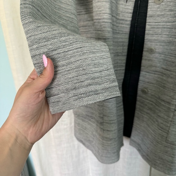 Eileen Fisher classic collar jacket - Picture 2 of 9
